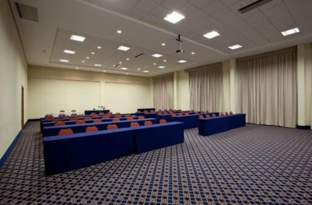 Taua Hotel Атибая Экстерьер фото