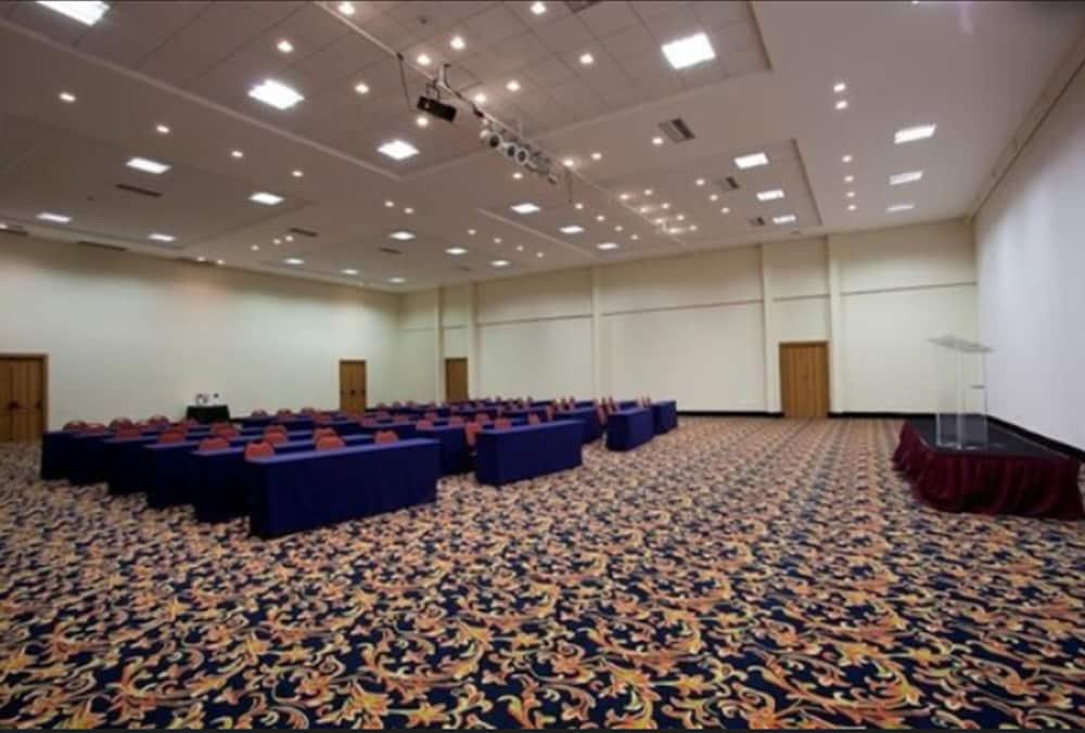 Taua Hotel Атибая Экстерьер фото